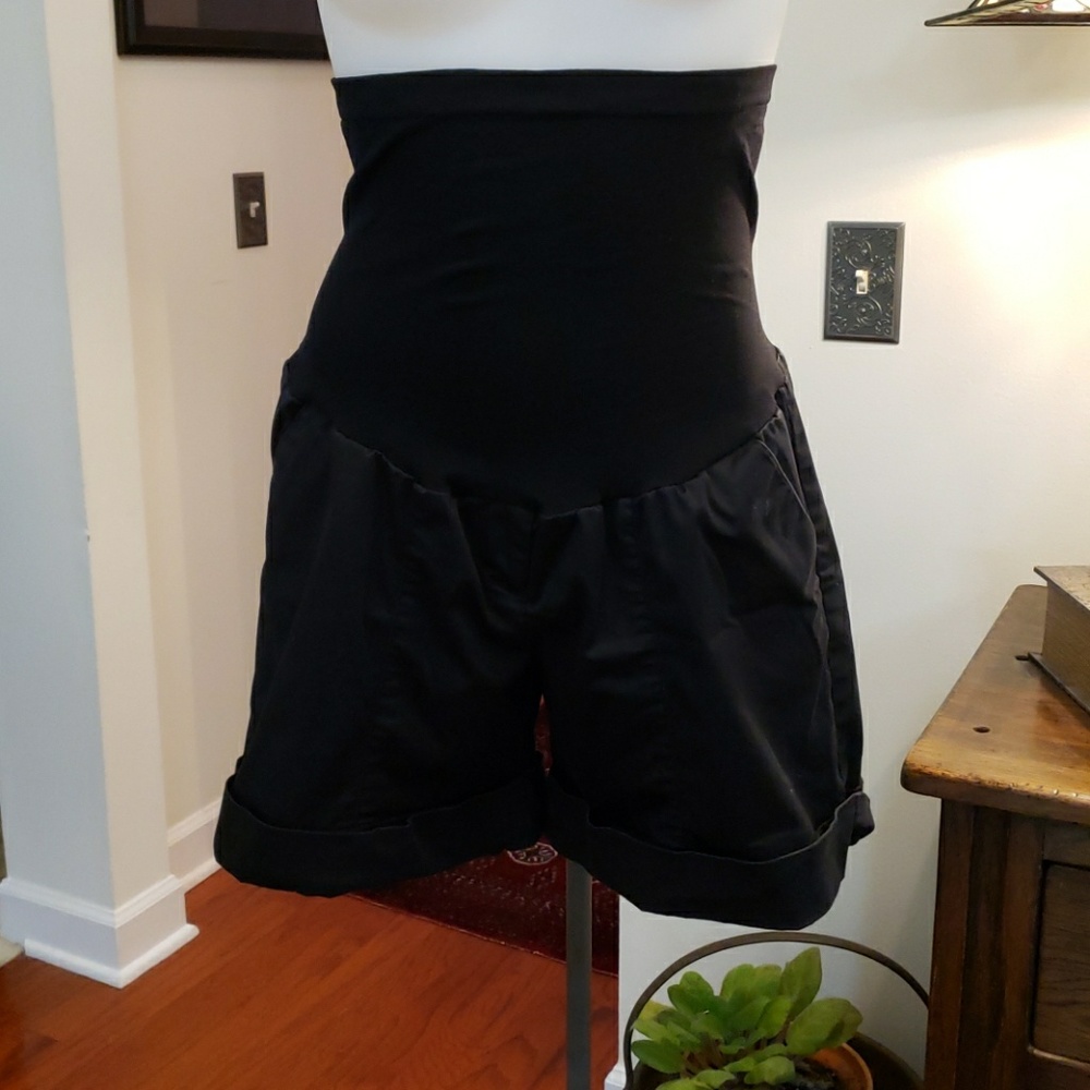 Mimi  maternity shorts